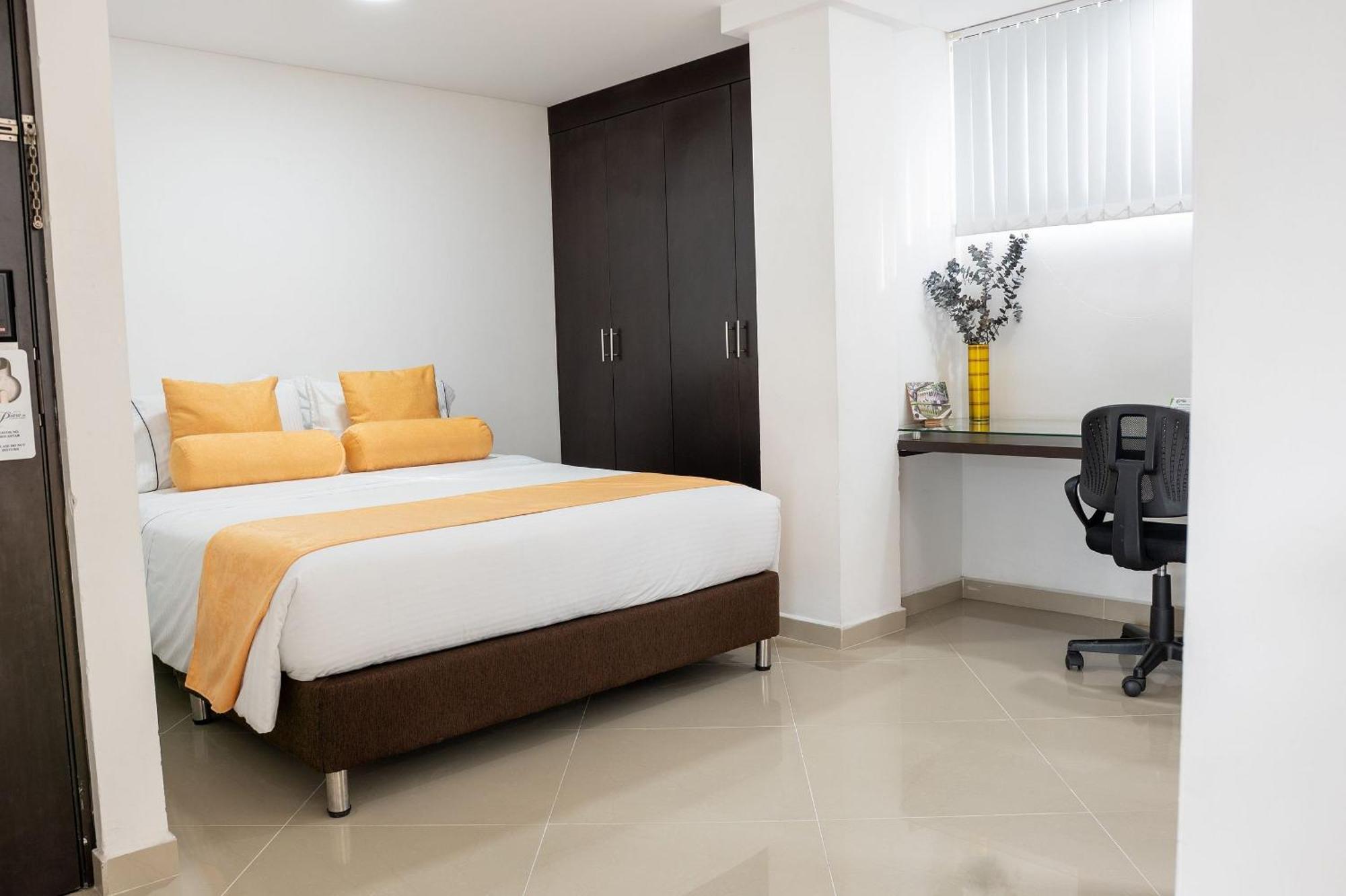 Hotel Piaro In Suites Кали Экстерьер фото